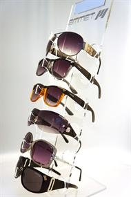 Solglasögon i 6 olika utförande i hög kvalitet. Handgjorda i Sverige med äkta Swarovski kristaller.
