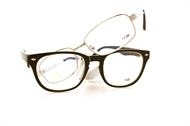 .... more models. Buy at special retailers or direct at our consumer webshop www.distancereaders.com