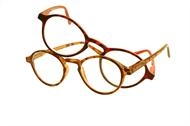 The art.3413 reading glass assortment in brown and red